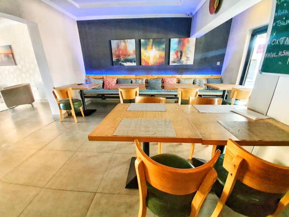 Phudzi Hotel Letlhakane 外观 照片